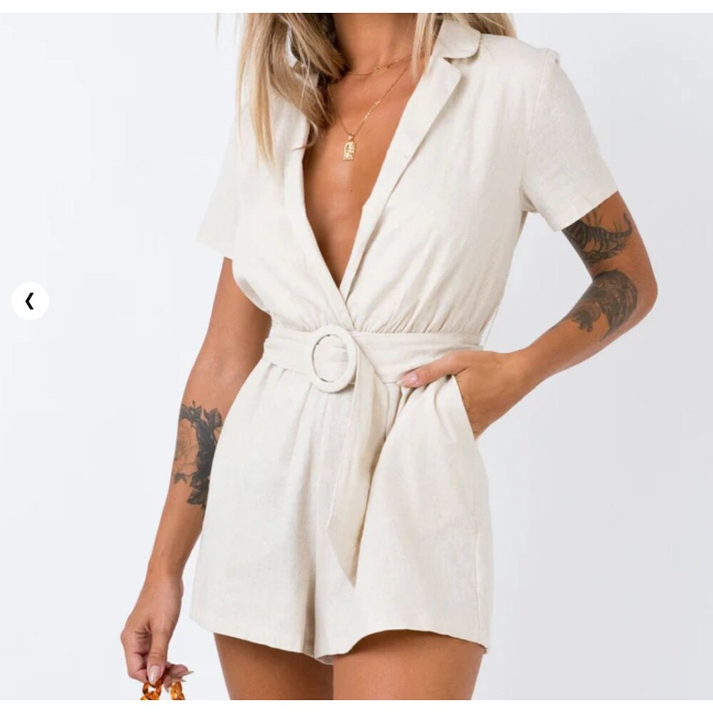 Princess Polly Turin Romper Beige Cotton Size 6 Belted Travel Quiet Luxury